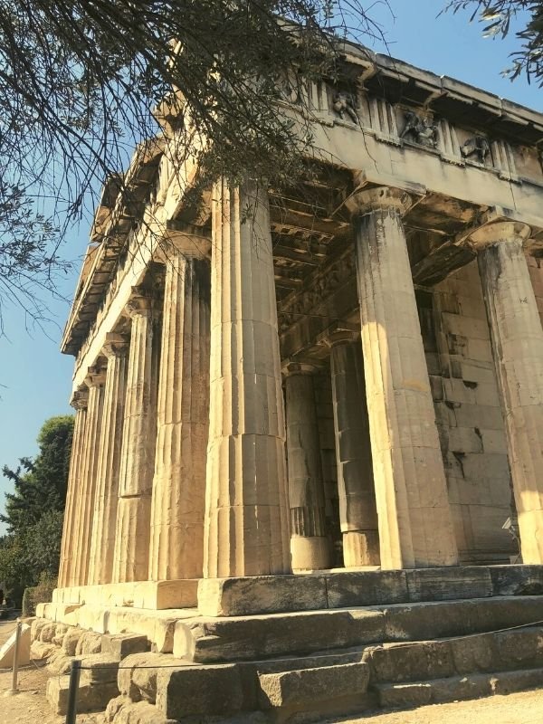 Hefestión de Atenas