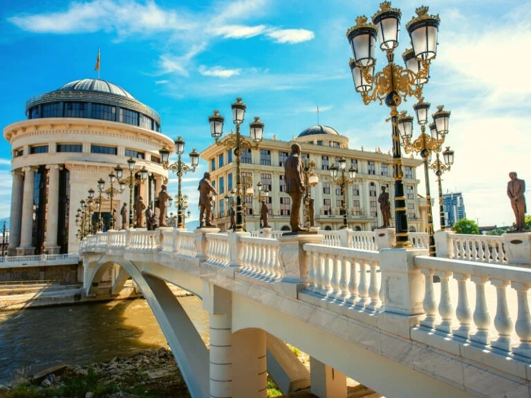 Puente del arte, Skopje