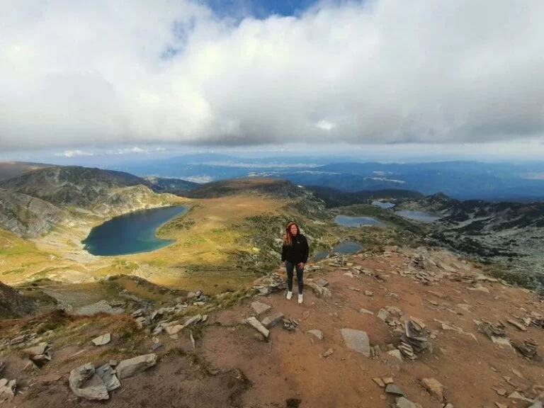 Vista desde la cima de los Siete Lagos de Rila